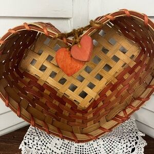 Heart-Shaped Woven Basket with Pink and Heart Accents